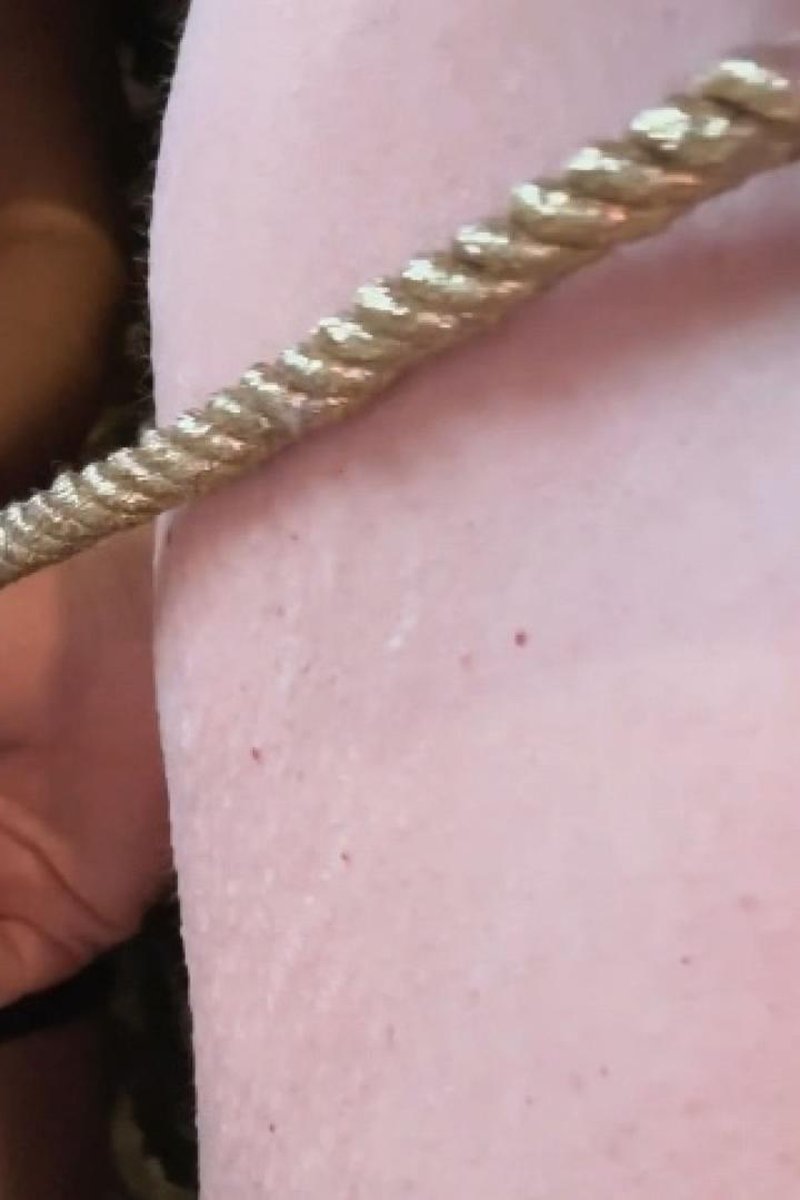 The Handoff - Screenshot 1 of 4 - Belly Fetish