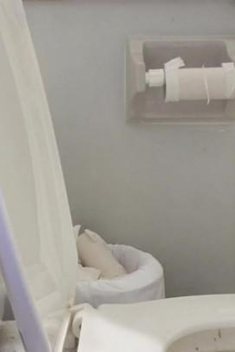 Clip Interrupted - Screenshot 1 of 4 - Ass Fetish