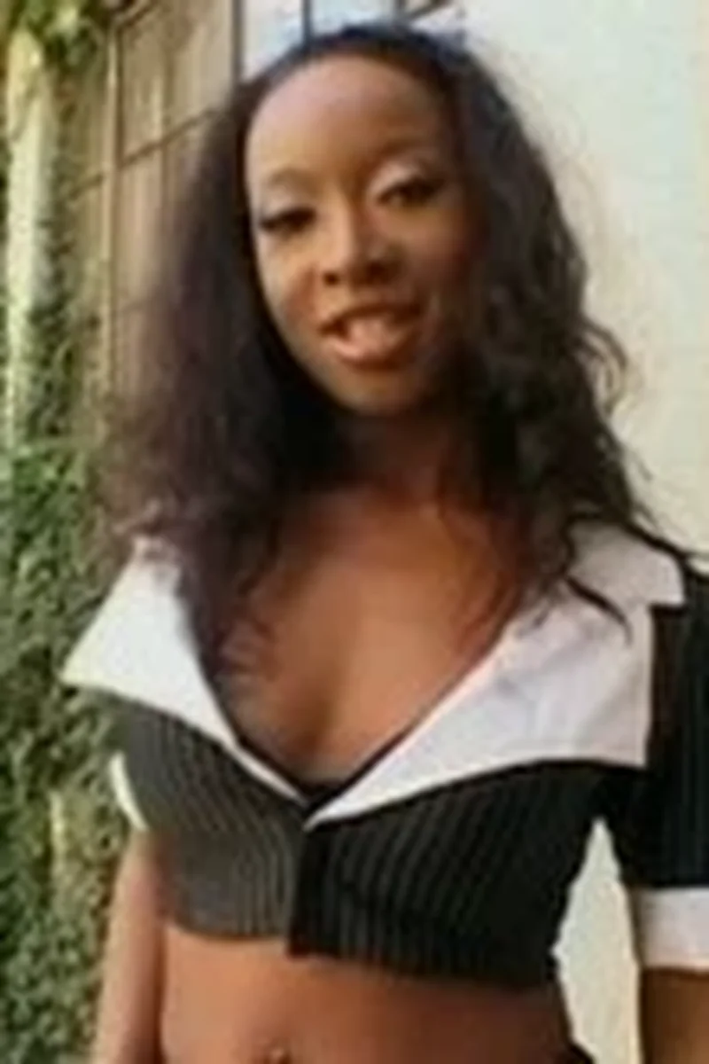 Stacey Cash - Screenshot 1 of 4 - Hardcore