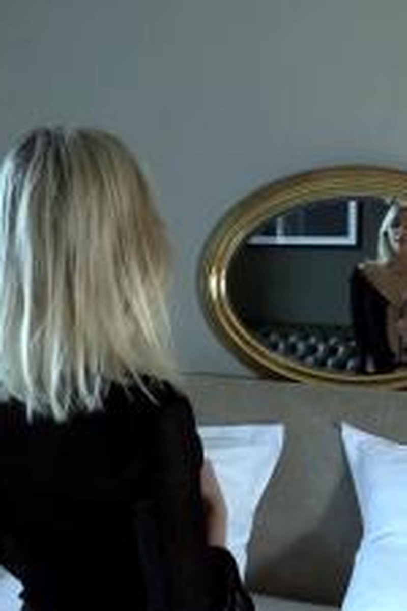 Avery, Pure - Screenshot 1 of 4 - Blonde Hair (Female)