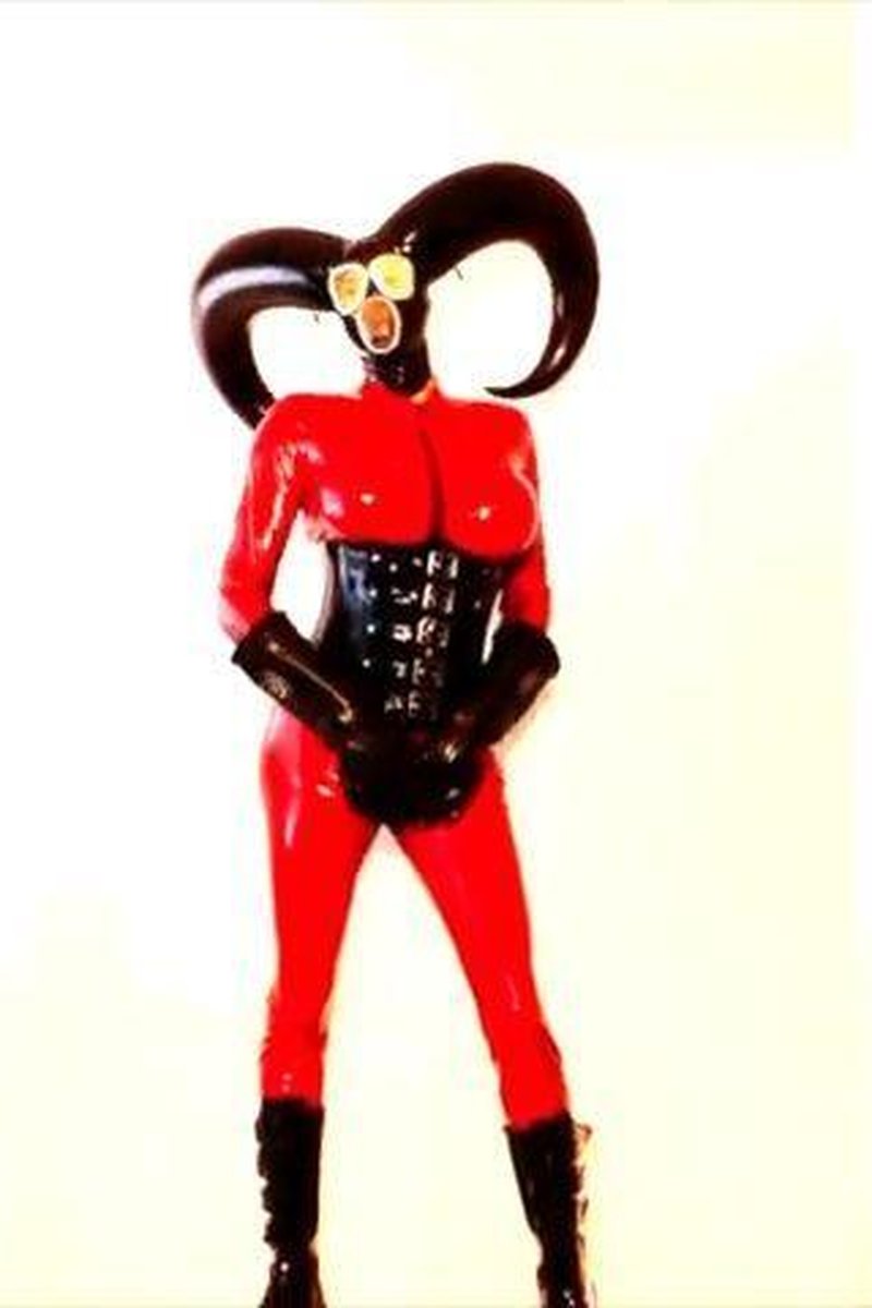 Devil And Disciples - Screenshot 1 of 4 - Transgender
