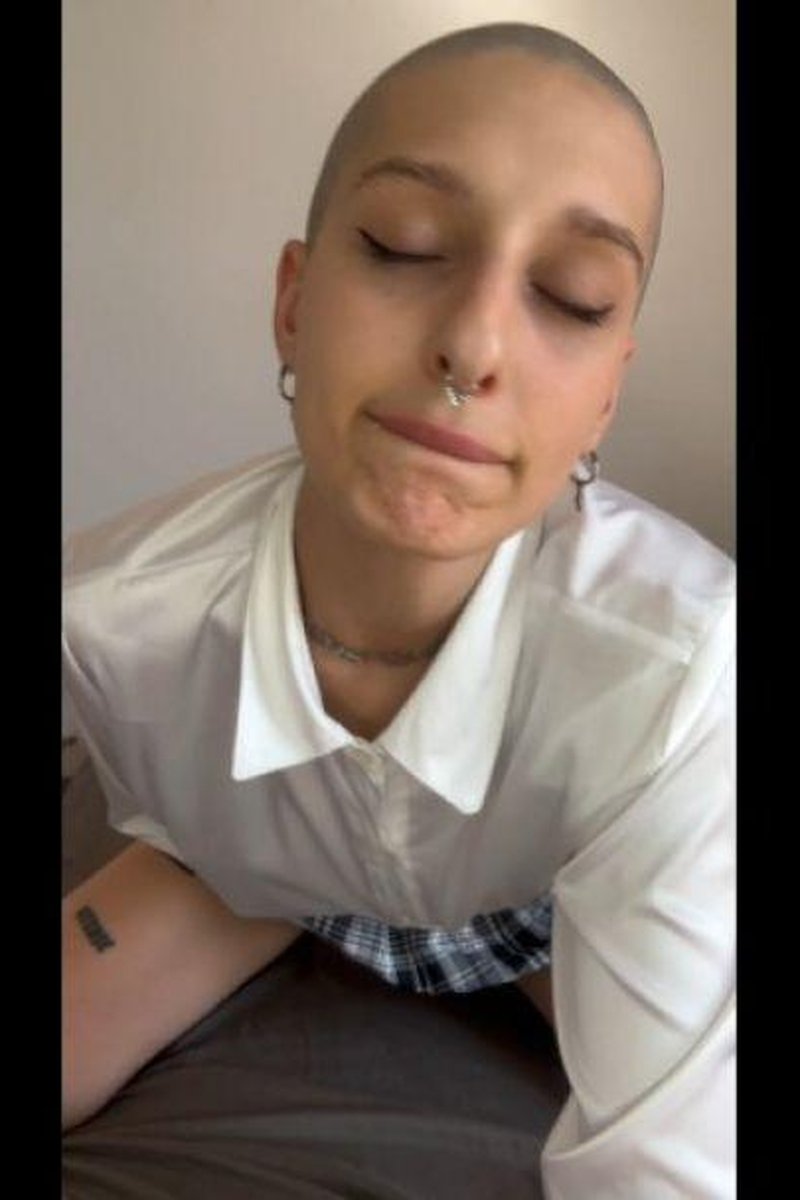 An Underskirt Masturbation Custom - Screenshot 1 of 4 - Masturbation
