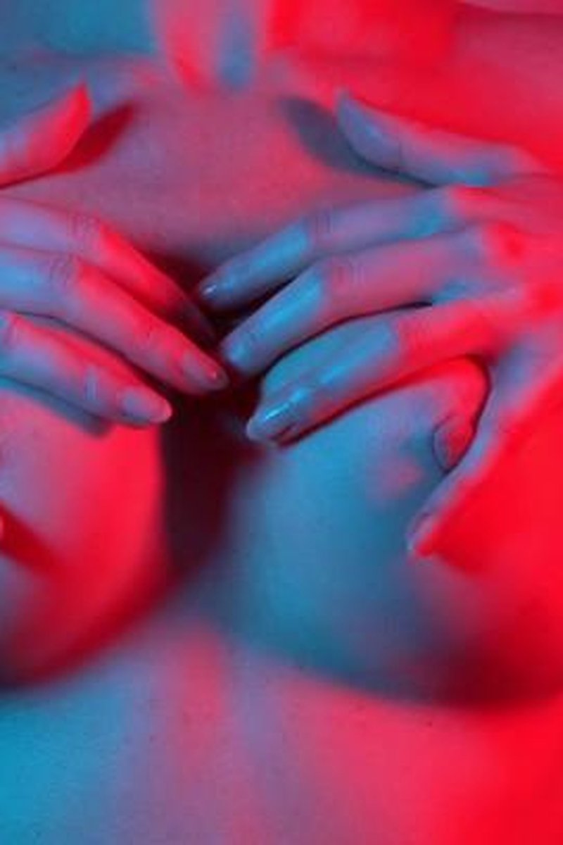 TP-manyvidsautumnorchidstouch-i-give-my-brand-new-fake-titties-a-sensual-erotic-massage