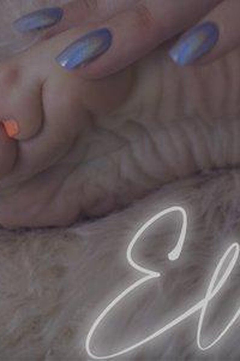 Elixir - Screenshot 1 of 4 - Babes