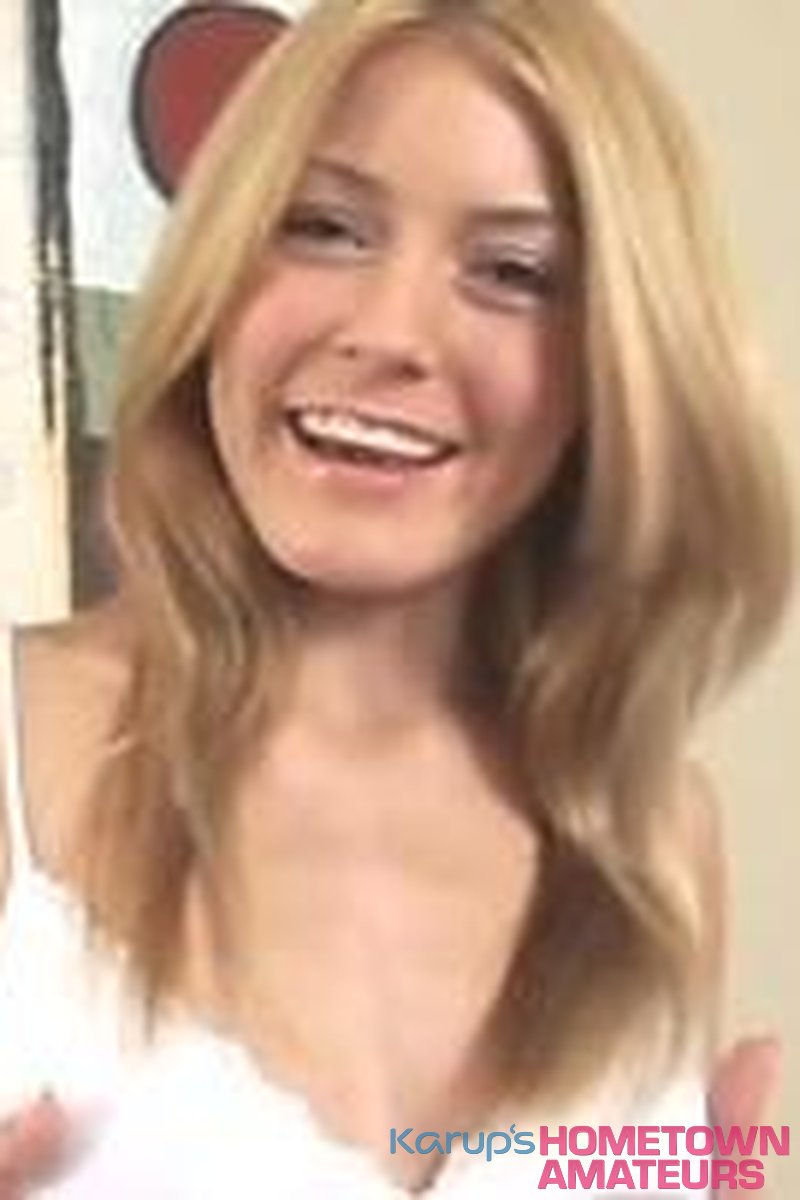 Elli - Screenshot 1 of 4 - Elli Fox