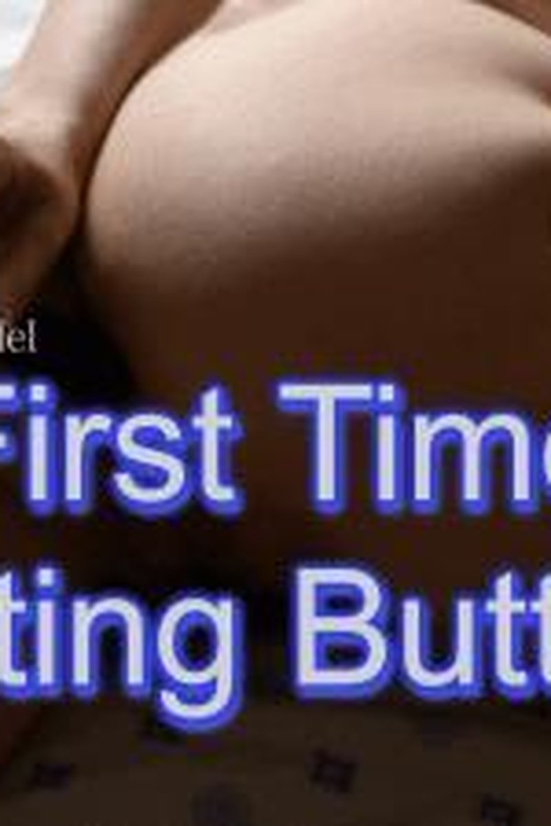 First Time Trying Vibrating Butt Plug - Screenshot 1 of 4 - Anal