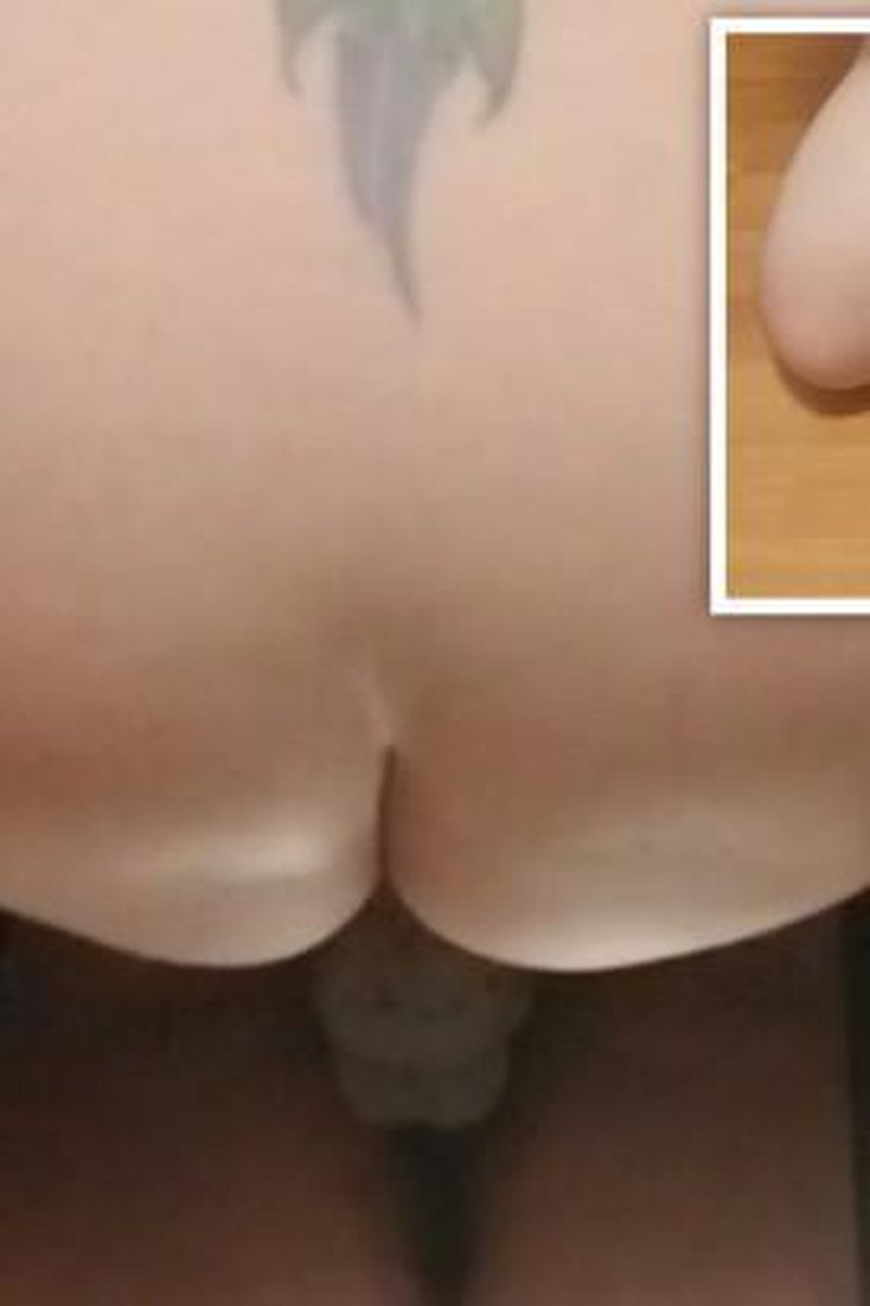 Riding A Mirror - Screenshot 1 of 4 - Ass Fetish