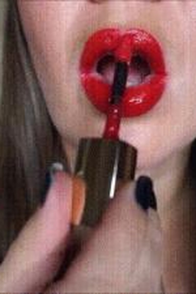 Kissable Seduction - Screenshot 1 of 4 - Beautiful