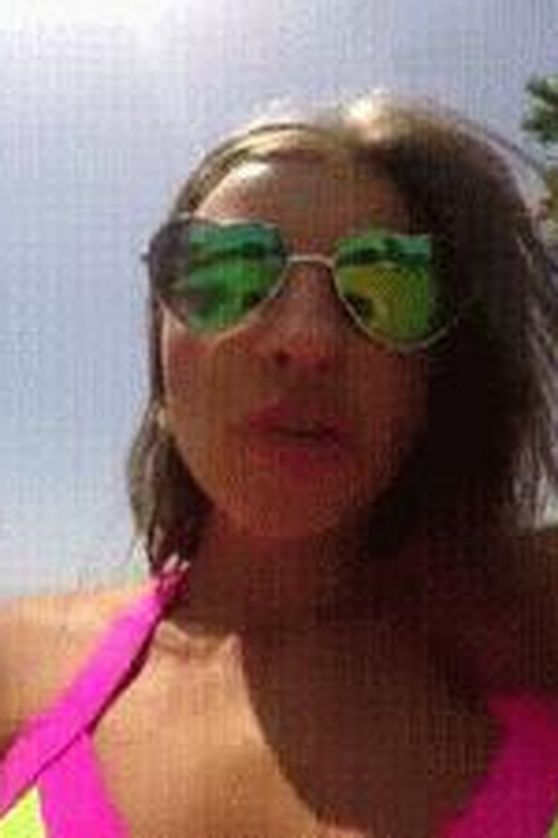Melenamariarya Hot Summer - Screenshot 1 of 4 - Bikini-swimsuit Fetish