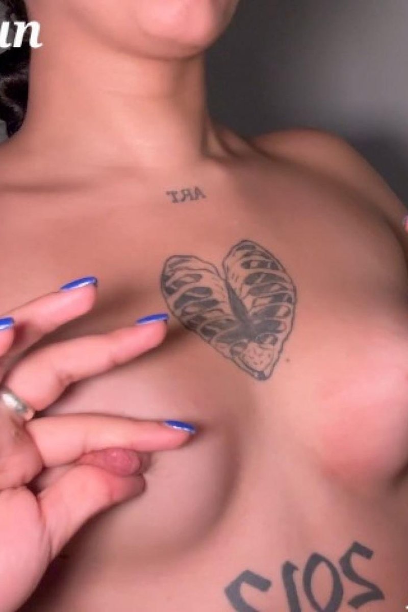 Lee Audition Nipple Pulling - Screenshot 1 of 4 - Boobsfetish