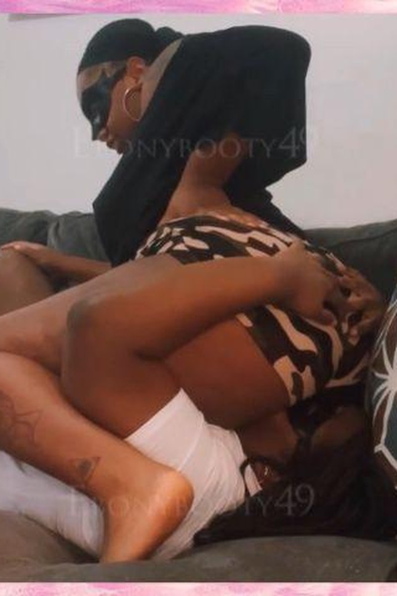 TP-manyvidsebonybooty49farts-thick-ebony-gassing-bbw-ebony