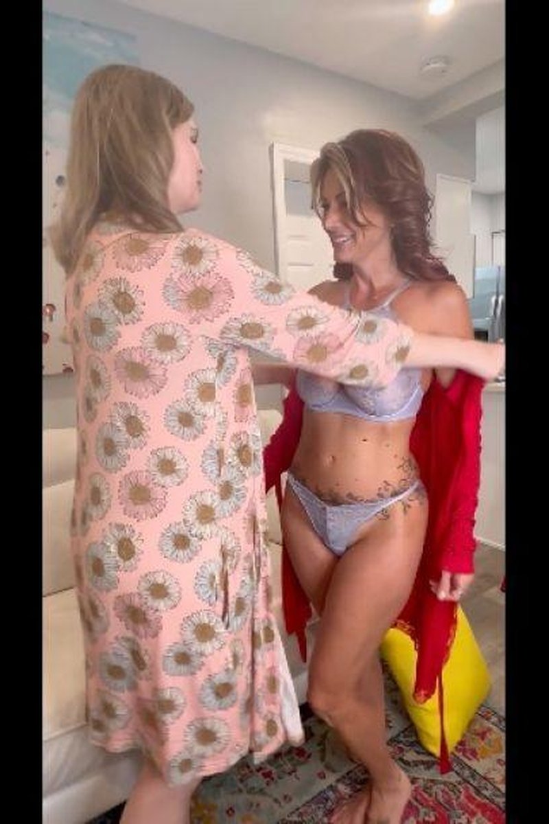 Pleasure Play - Screenshot 1 of 4 - Ass Fetish