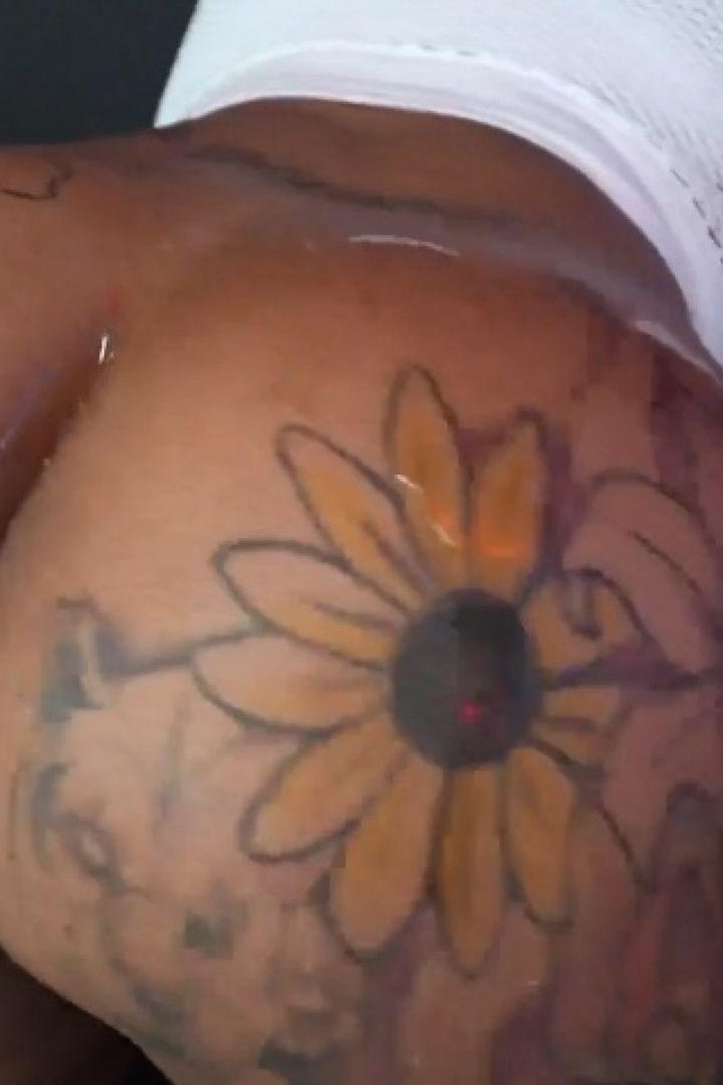 Late Nights In The Photo Studio - Screenshot 1 of 4 - Big Ass