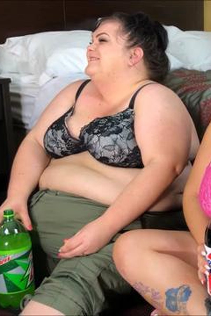 Burping Babes - Screenshot 1 of 4 - BBW