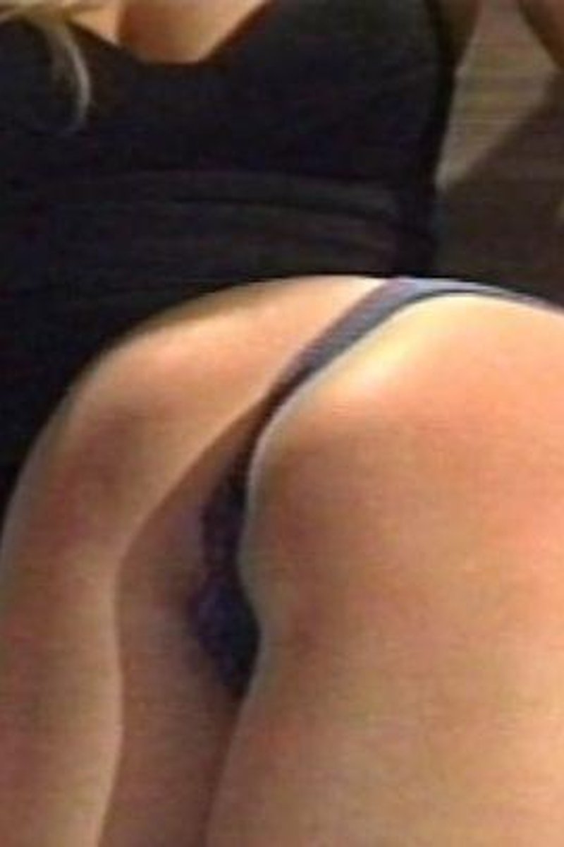 First Submission - Screenshot 1 of 4 - Blonde Hair (Female)