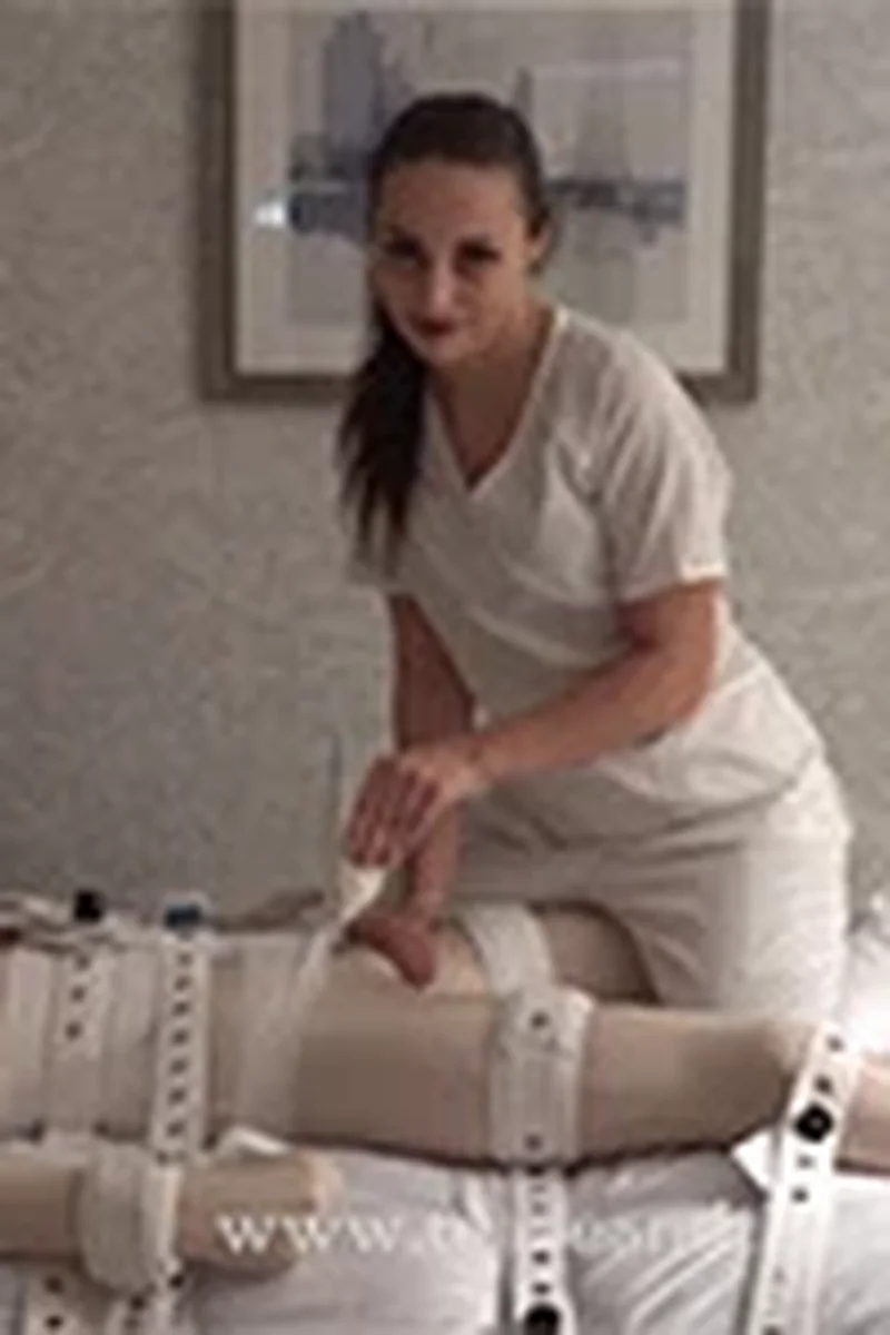 Medically Immobilized - Screenshot 1 of 4 - Bondage