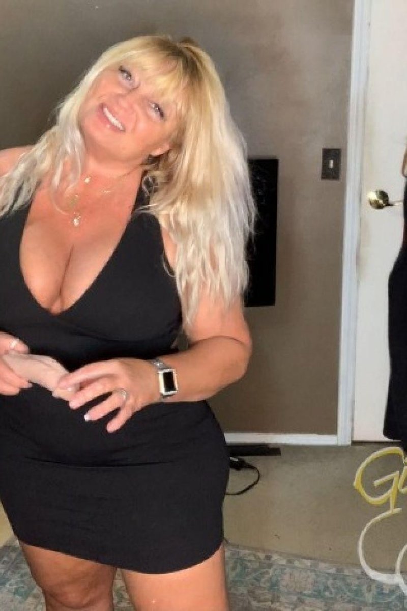 Stud Countdown - Screenshot 1 of 4 - Blond Hair