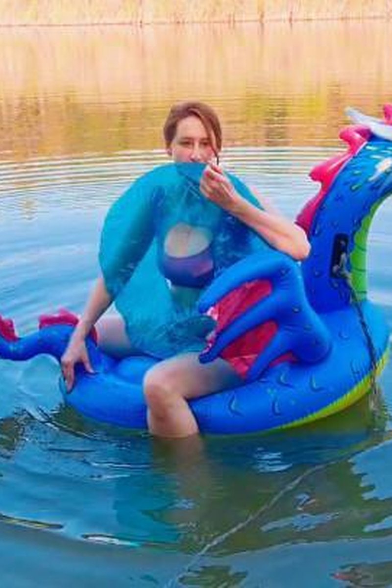 Weekend - Screenshot 1 of 4 - Inflatable Blow Fetish