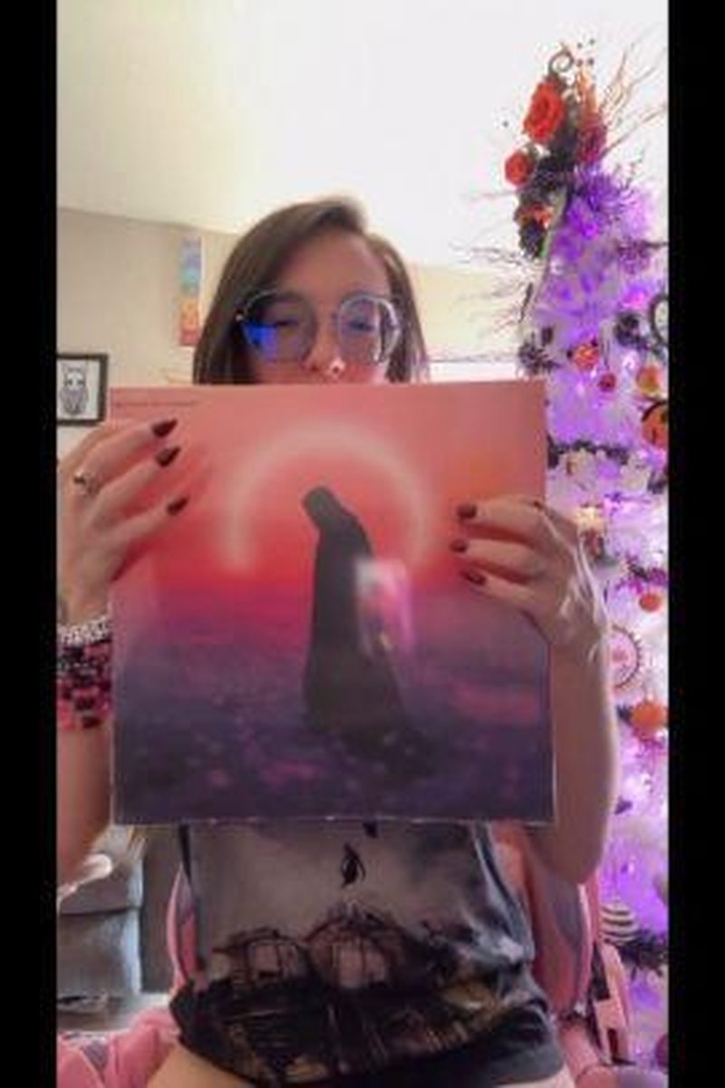 Record Collection - Screenshot 1 of 4 - Adorable