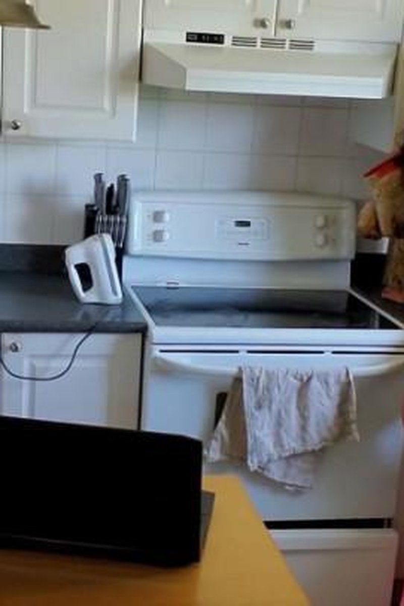 Hidden Camera Vol. 2 - Screenshot 1 of 4 - Baking