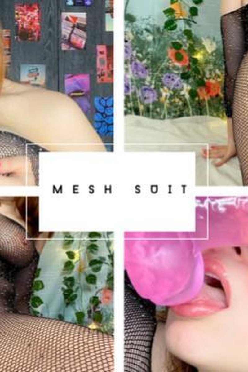 Mesh Suit - Screenshot 1 of 4 - Blowjob
