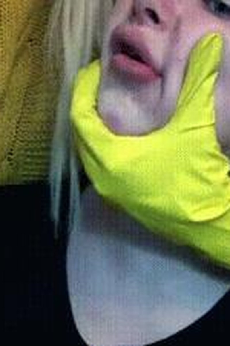 Force-Feeding - Screenshot 1 of 4 - Domination