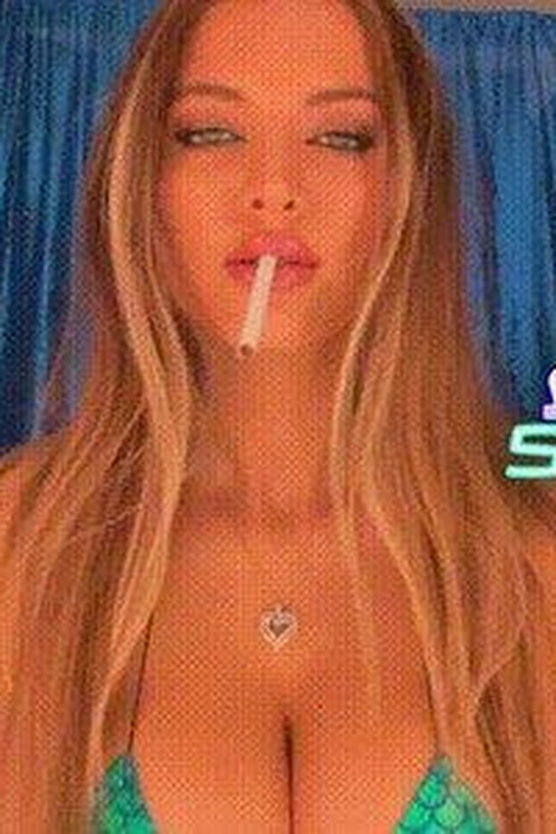 Smoking Subspace - Screenshot 1 of 4 - Cigarette Dangling