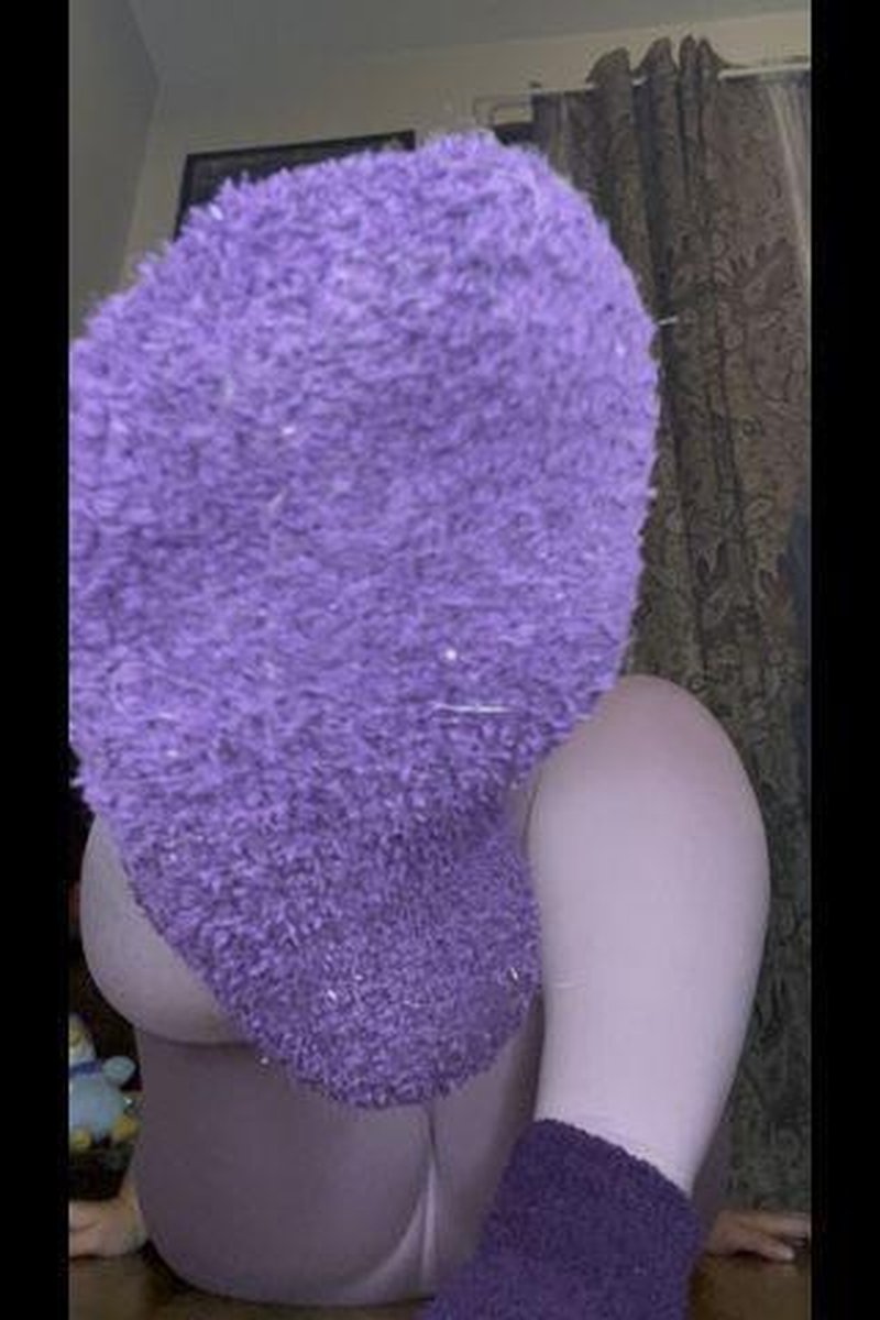 Fuzzy Socks - Screenshot 1 of 4 - Femdom