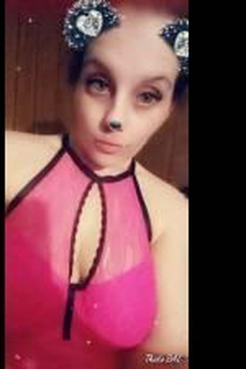 Secrets - Screenshot 1 of 4 - Pussy