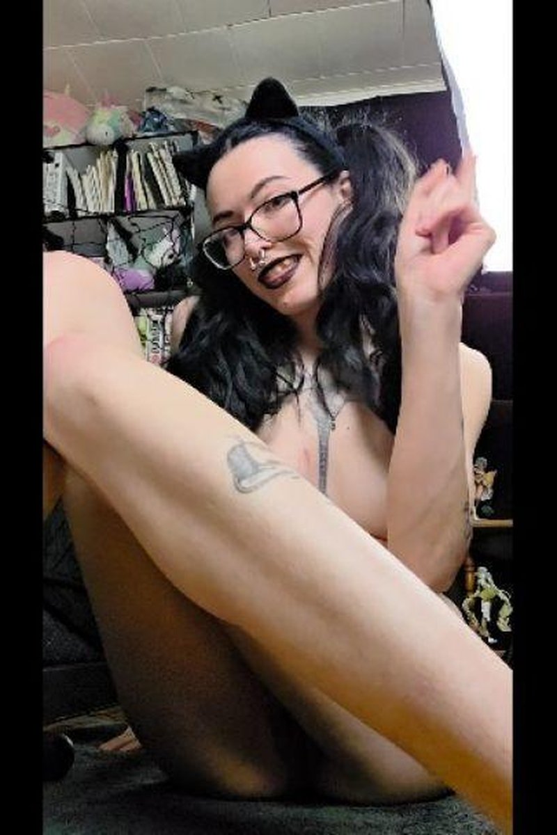 Tail Time - Screenshot 1 of 4 - Anal