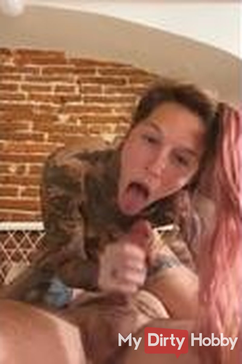 User Tail Juiced When Facesitting - Screenshot 1 of 4 - Lisarocketcock