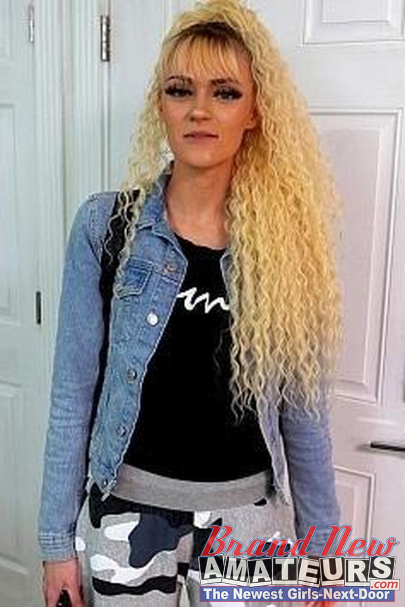 Sassys Full Audition - Screenshot 1 of 4 - Blond Hair