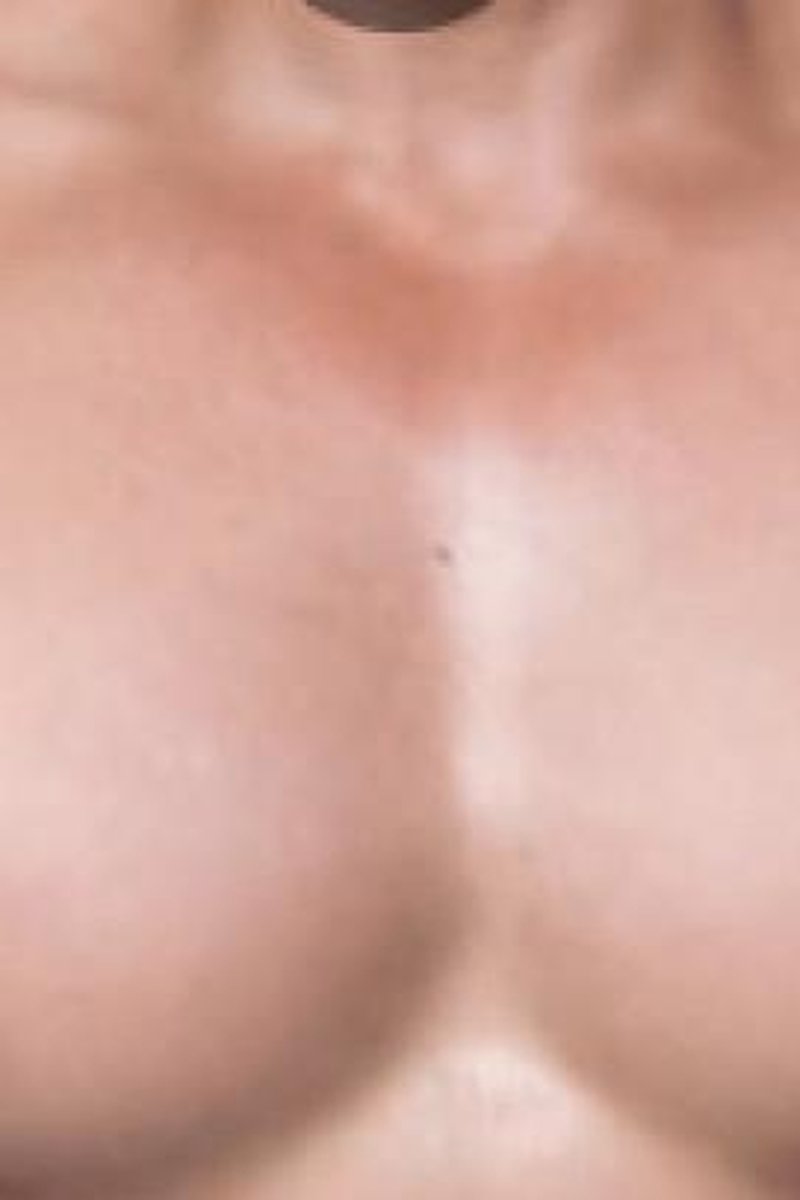 Bouncing Chest - Screenshot 1 of 4 - Babes