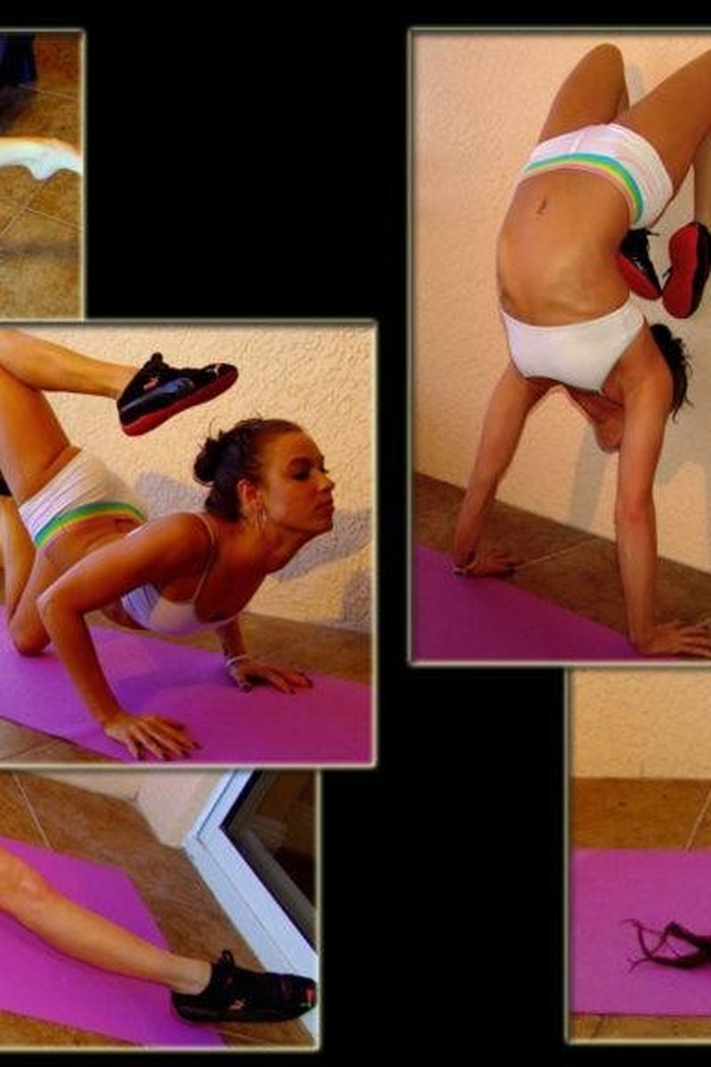 Flexible Dancer - Screenshot 1 of 4 - Erotic Fitness