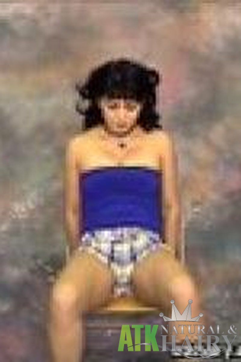 Avery - Masturbation - Screenshot 1 of 4 - Avery Ave003