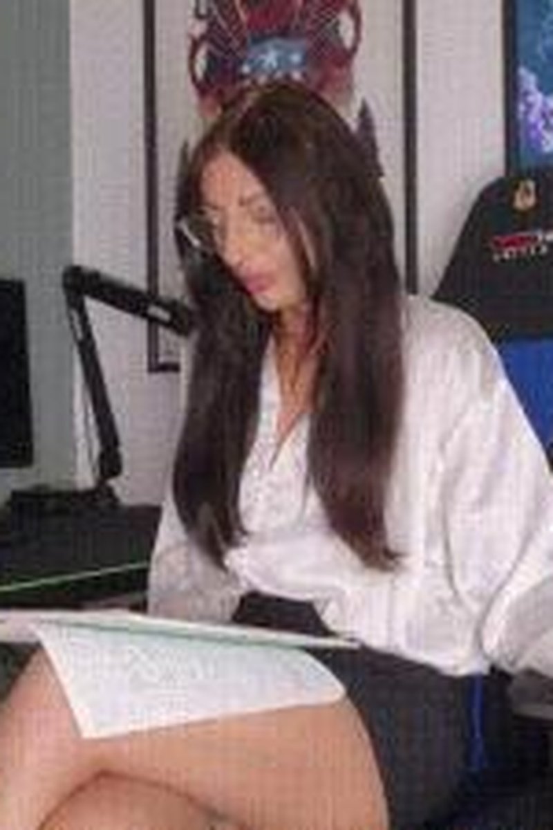 Tutor BJ - Screenshot 1 of 4 - Babes