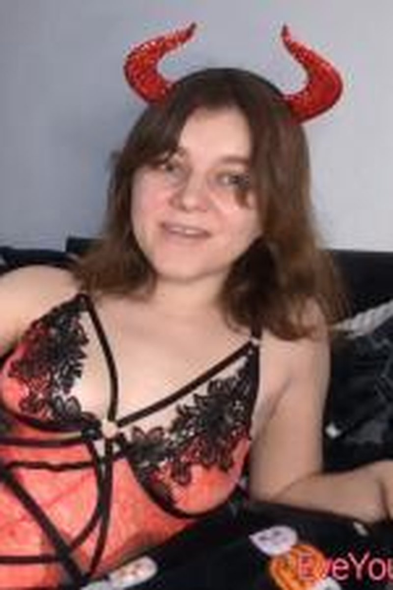The Devil's CEI - Screenshot 1 of 4 - Cum Eating