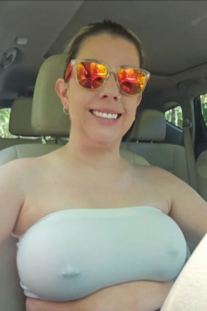 MILF Driving - Screenshot 1 of 4 - Babes