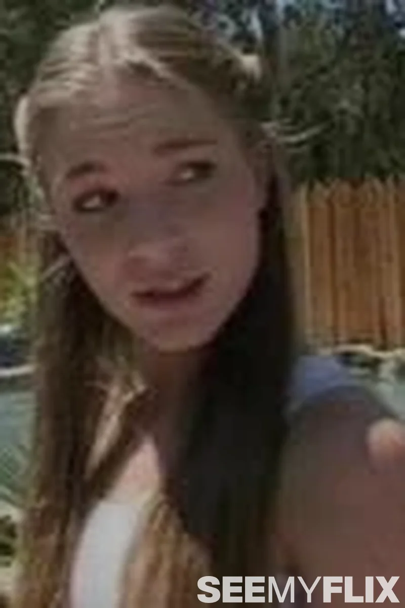 Aurora Snow - Screenshot 1 of 4 - Teen (18-22)