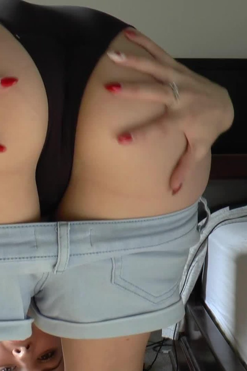Big White Bottom - Screenshot 1 of 4 - Ass Fetish