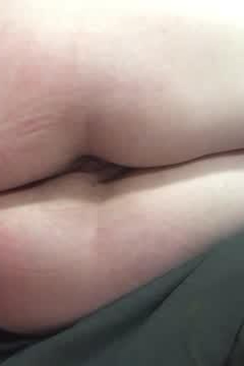 Paddle Spankings - Screenshot 1 of 4 - Self Spank