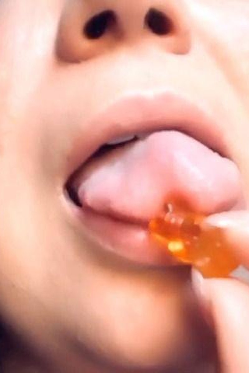 Gummy Tease - Screenshot 1 of 4 - Fetish