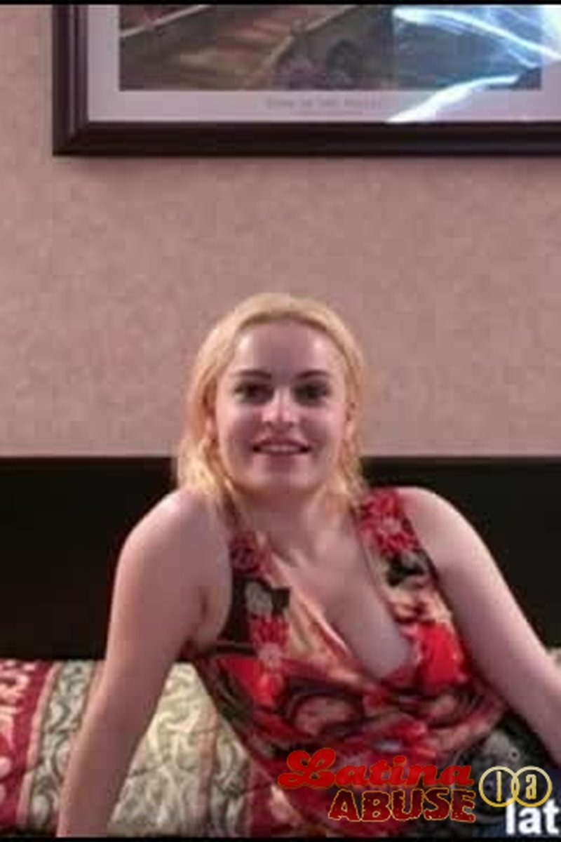 Alexa X - Screenshot 1 of 4 - Blowjob