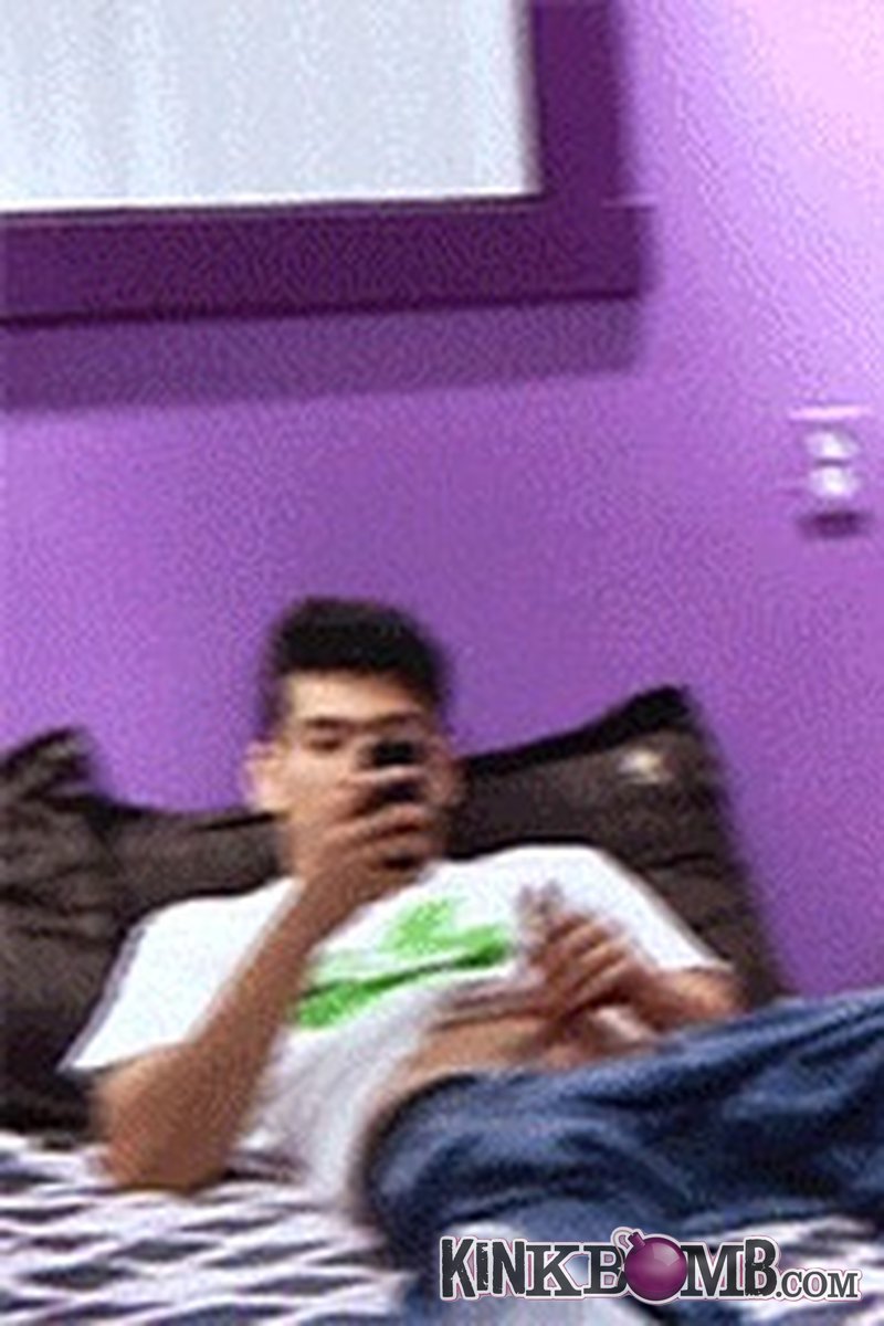 Tabooddhist: Caught Jerking - Screenshot 1 of 4 - Taboo