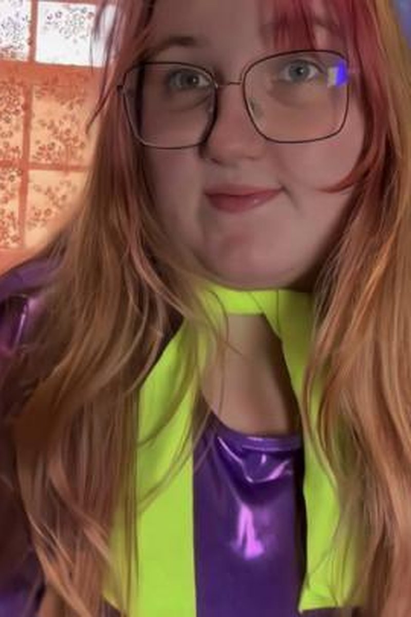 Daphne Cosplay - Screenshot 1 of 4 - BBW