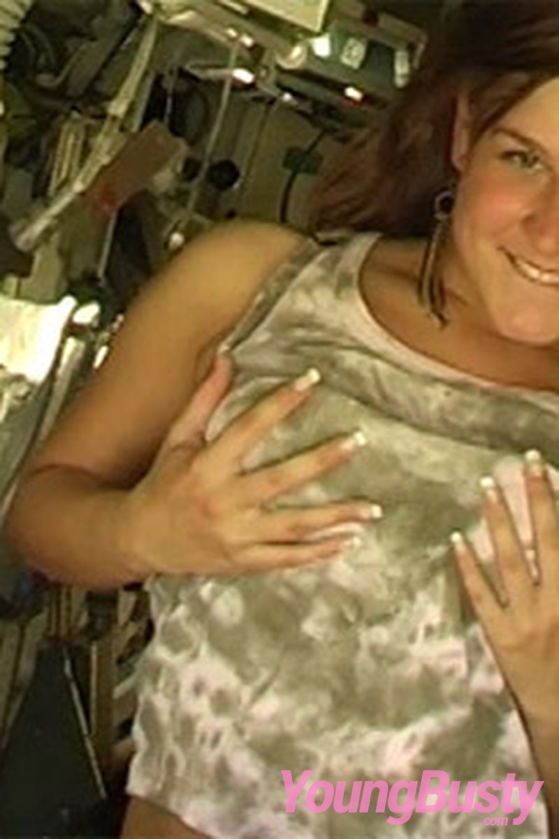 Alexa - Screenshot 1 of 4 - Brown Hair