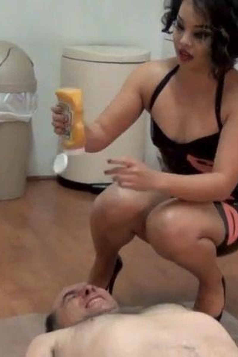 Human Hotdog - Screenshot 1 of 4 - Fetish