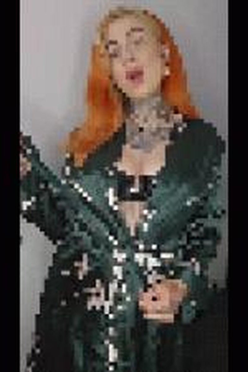Pixelated Tease - Screenshot 1 of 4 - Goddess