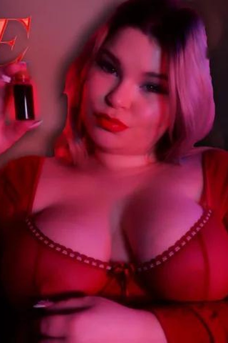 Love Potion - Screenshot 1 of 4 - Megvn Mvrie