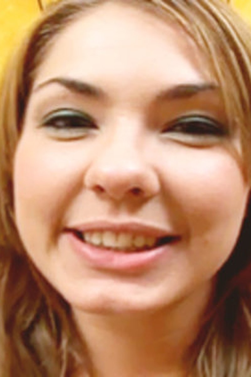 Mae - Screenshot 1 of 4 - Brown Hair